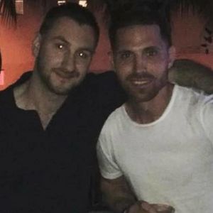 Meet your Posher, Gledis